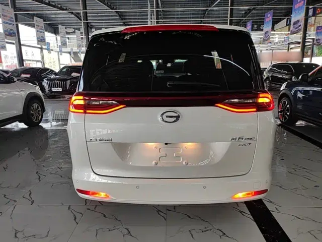 GAC Trumpchi M6 — Фото автомобиля 5