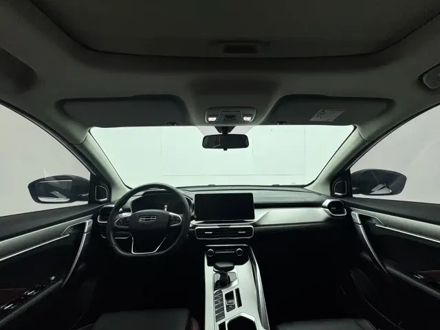 Geely Binyue — Фото автомобиля 10