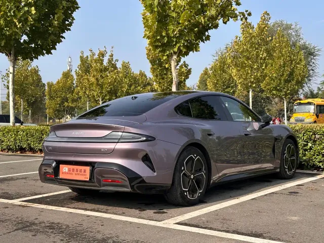 Xiaomi SU7 — Фото автомобиля 21