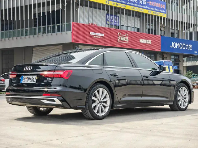 Audi A6L — Фото автомобиля 14