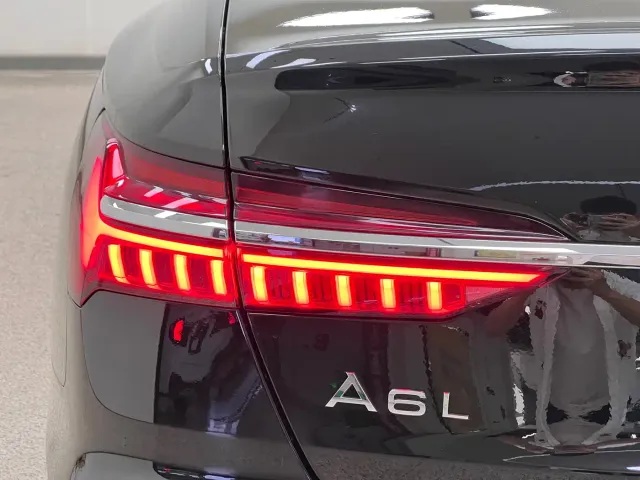 Audi A6L — Фото автомобиля 12