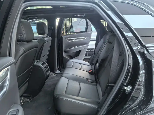 Cadillac XT5 — Фото автомобиля 10