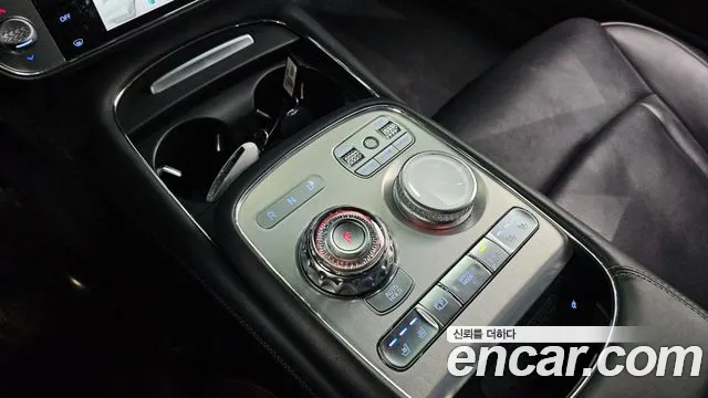 Genesis G90 RS4 — Фото автомобиля 9