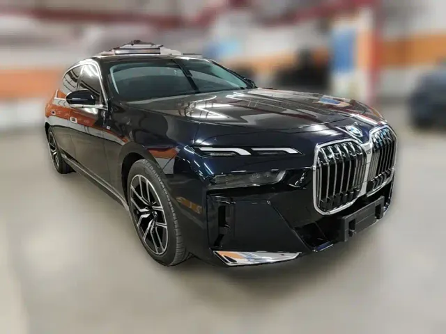 BMW 7 Series — Фото автомобиля 5
