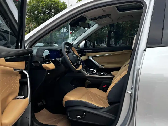 Geely Boyue L — Фото автомобиля 11