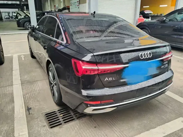 Audi A6L — Фото автомобиля 4