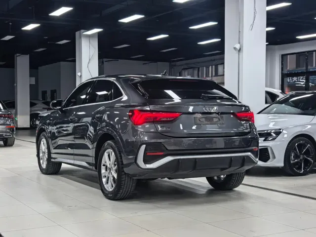 Audi Q3 Sportback — Фото автомобиля 24
