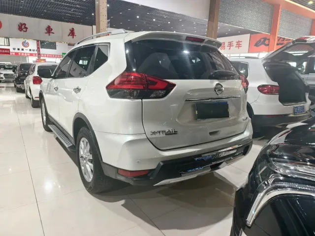 Nissan X-Trail — Фото автомобиля 4