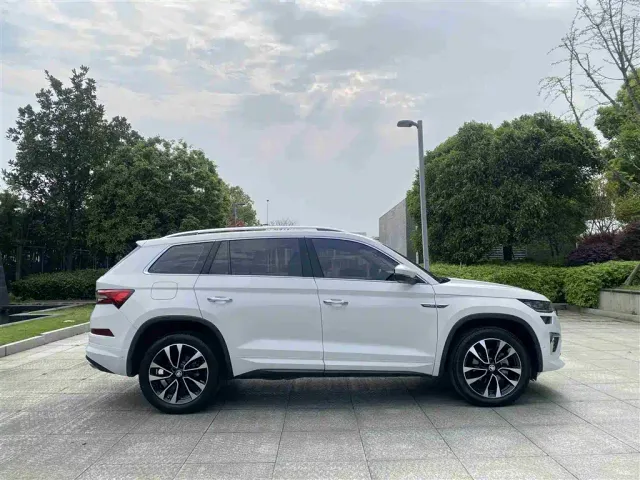 Skoda Kodiaq — Фото автомобиля 4