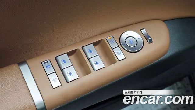 Hyundai Grandeur Grandeur (GN7) 2.5 Бензин 2WD — Фото автомобиля 15