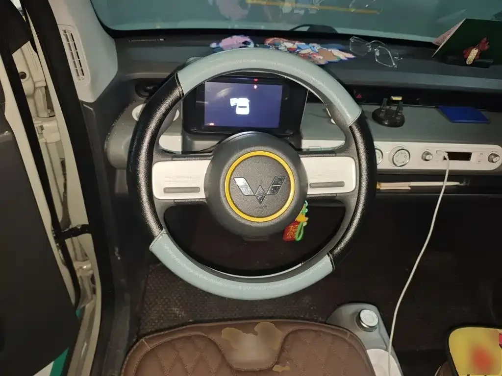 Wuling Motors Hongguang MINIEV 2022 GAMEBOY 200km Play Edition LFP — Фото автомобиля 6