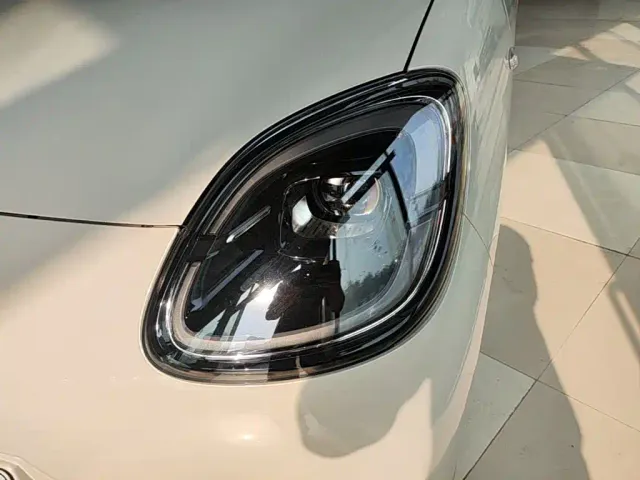 Wuling Hongguang Mini EV — Фото автомобиля 23