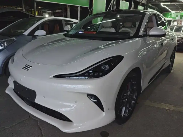 Фотография автомобиля — IM Motors LS6