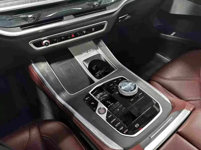 BMW X5 — Фото автомобиля 11