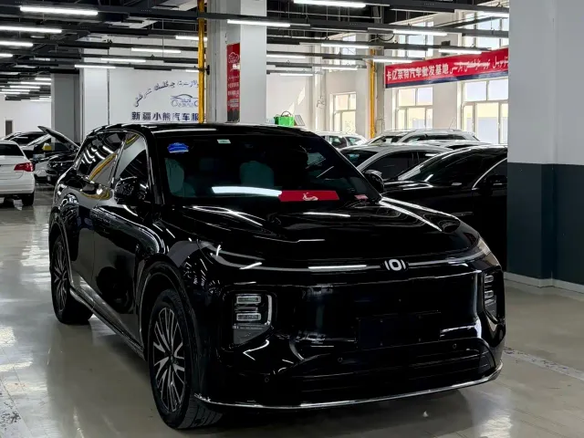 Changan Qiyuan Q07 — Фото автомобиля 3