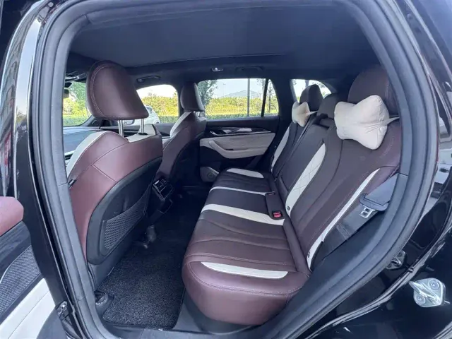 Geely Xingyue L — Фото автомобиля 5