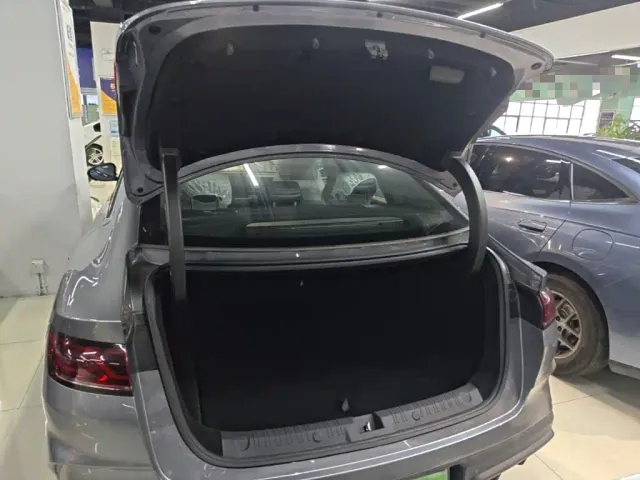 BYD Qin L — Фото автомобиля 18