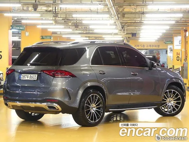 Mercedes-Benz GLE-Class — Фото автомобиля 3