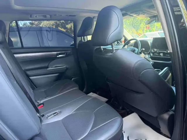 Toyota Highlander — Фото автомобиля 5