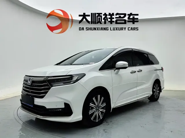Фотография автомобиля — Honda Odyssey