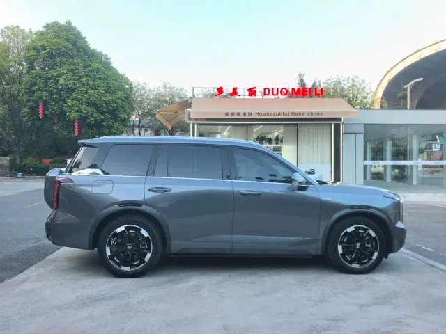 GAC Trumpchi ES9 — Фото автомобиля 5