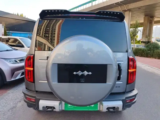 BYD FangChengBao Leopard 5 — Фото автомобиля 5