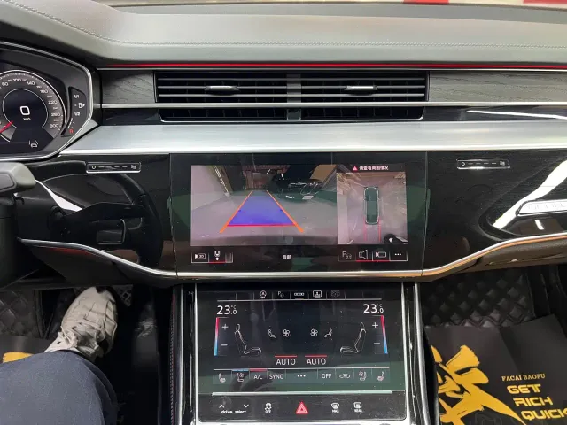 Audi A8 — Фото автомобиля 6