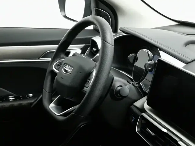 Geely Binyue — Фото автомобиля 22