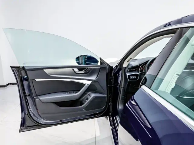 Audi A7L — Фото автомобиля 25