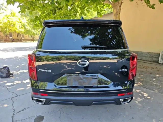 GAC Trumpchi GS8 — Фото автомобиля 5