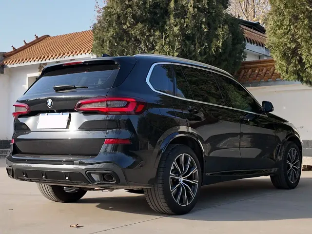 BMW X5 — Фото автомобиля 18