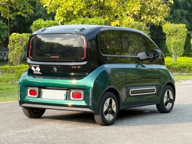 Baojun KiWi EV — Фото автомобиля 3