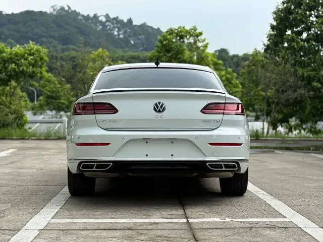 Volkswagen CC — Фото автомобиля 10