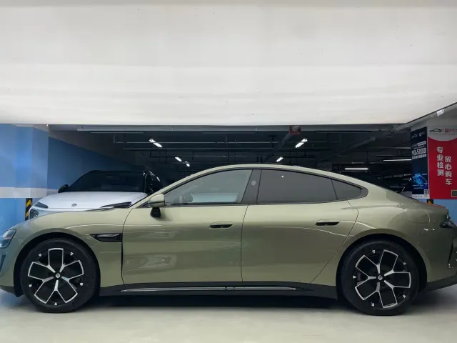 Xiaomi SU7 — Фото автомобиля 4