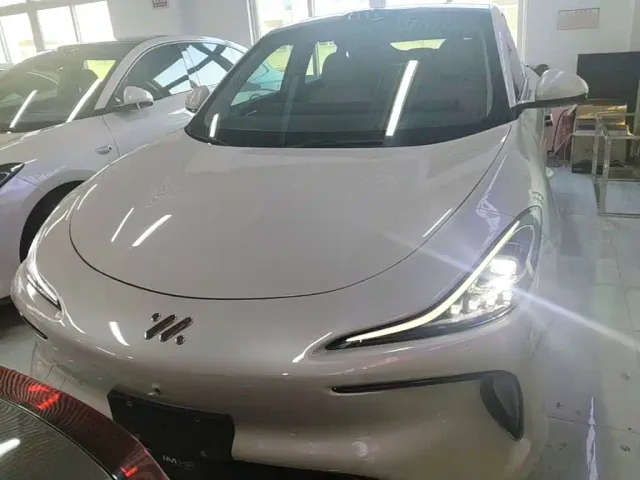IM Motors LS6 — Фото автомобиля 2