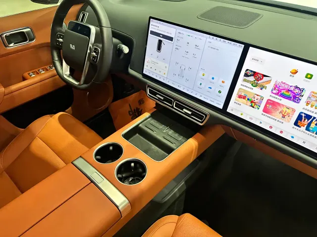 Li Auto L7 — Фото автомобиля 21