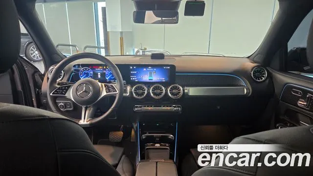 Mercedes-Benz EQB — Фото автомобиля 7