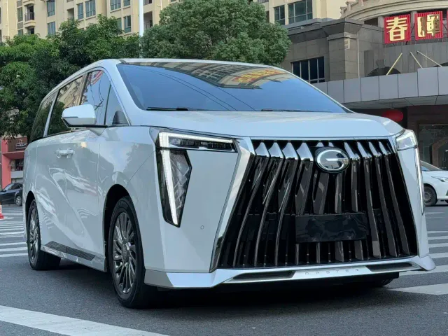 GAC Trumpchi M8 — Фото автомобиля 3