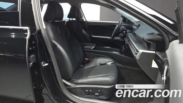 Hyundai Grandeur GN7 — Фото автомобиля 12