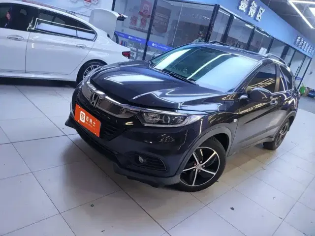 Фотография автомобиля — Honda Vezel