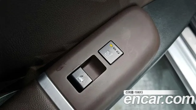 Hyundai Grandeur Grandeur (GN7) 3.5 Бензин 2WD — Фото автомобиля 19