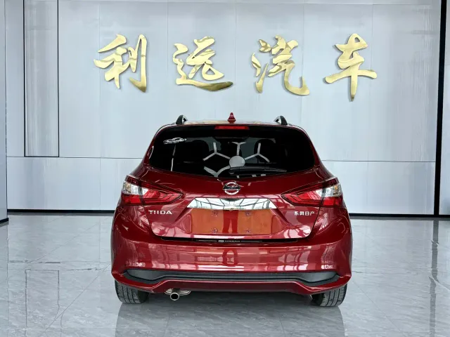 Nissan Tiida — Фото автомобиля 14