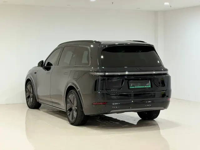 Li Auto L9 — Фото автомобиля 4