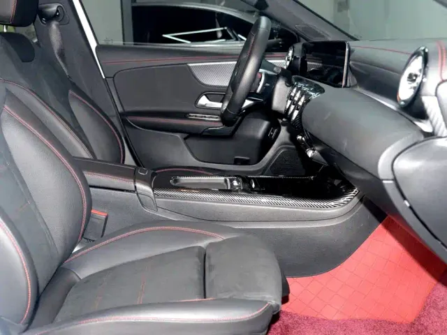 Mercedes-Benz A-Class — Фото автомобиля 18