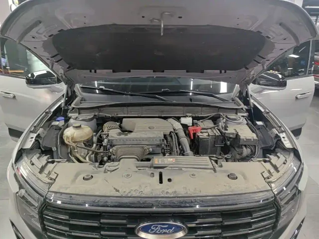 Ford Edge — Фото автомобиля 19