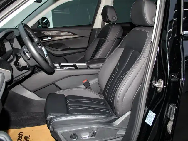 Audi Q6 — Фото автомобиля 18