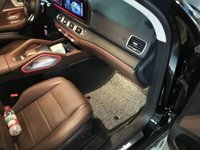 Mercedes-Benz GLS-Class — Фото автомобиля 12