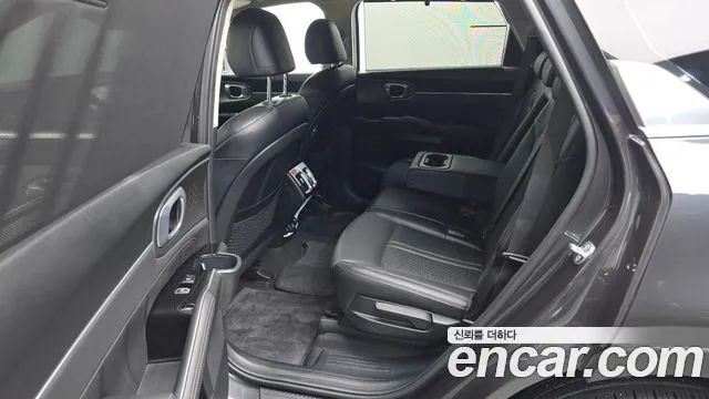 Kia Sorento Sorento 4-е поколение Бензин 2.5T 2WD — Фото автомобиля 11