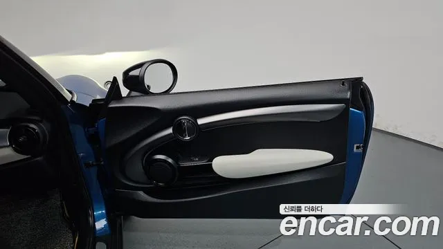 MINI Cooper Cooper Electric — Фото автомобиля 13