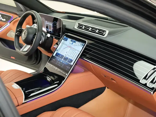 Mercedes-Benz S-Class — Фото автомобиля 16